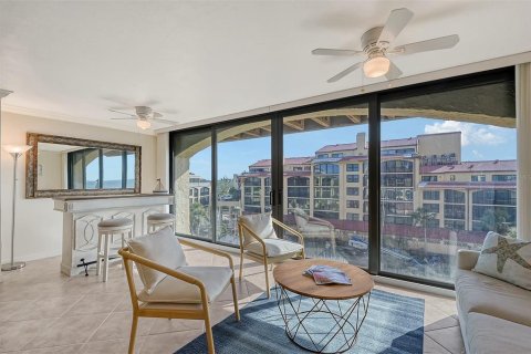 Condo in Sarasota, Florida, 2 bedrooms  № 2111814 - photo 16