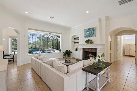 House in Longwood, Florida 4 bedrooms, 427.72 sq.m. № 2394224 - photo 10