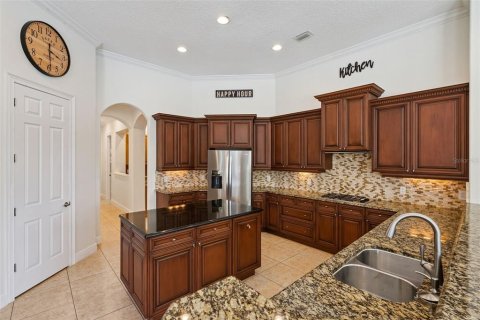 House in Longwood, Florida 4 bedrooms, 427.72 sq.m. № 2394224 - photo 18