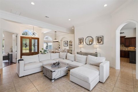 House in Longwood, Florida 4 bedrooms, 427.72 sq.m. № 2394224 - photo 13