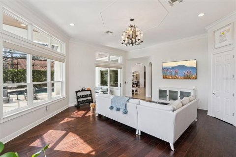 House in Longwood, Florida 4 bedrooms, 427.72 sq.m. № 2394224 - photo 28