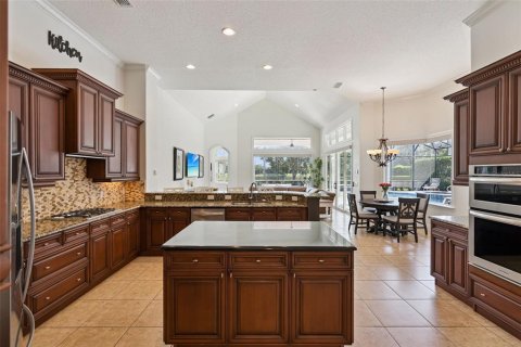 House in Longwood, Florida 4 bedrooms, 427.72 sq.m. № 2394224 - photo 20
