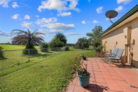 House in Ocala, Florida 4 bedrooms, 278.71 sq.m. № 1885342 - photo 19