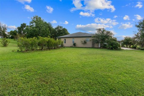 House in Ocala, Florida 4 bedrooms, 278.71 sq.m. № 1885342 - photo 8