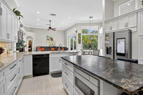 Villa ou maison à vendre à Weston, Floride: 5 chambres, 289.11 m2 № 1964121 - photo 15