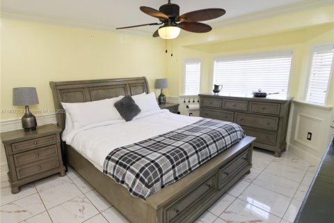 Casa en venta en Miami, Florida, 3 dormitorios, 153.66 m2 № 1865134 - foto 28