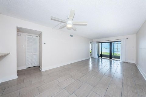 Copropriété à vendre à Saint Petersburg, Floride: 2 chambres, 85.01 m2 № 1902922 - photo 21