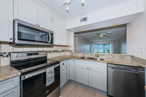 Copropriété à vendre à Saint Petersburg, Floride: 2 chambres, 85.01 m2 № 1902922 - photo 11