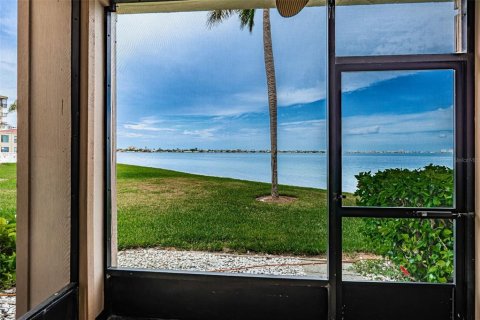 Copropriété à vendre à Saint Petersburg, Floride: 2 chambres, 85.01 m2 № 1902922 - photo 5