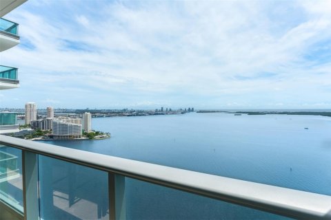 Condo in Miami, Florida, 2 bedrooms  № 1921239 - photo 19