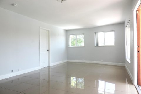 Apartment in Pompano Beach, Florida 2 bedrooms, 91.97 sq.m. № 2281256 - photo 5