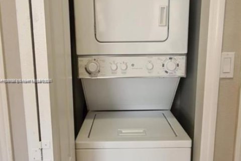Купить кондоминиум в Хомстед, Флорида 3 спальни, 108.32м2, № 1745892 - фото 11