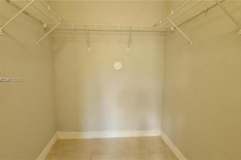 Купить кондоминиум в Хомстед, Флорида 3 спальни, 108.32м2, № 1745892 - фото 9