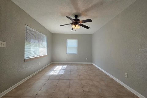 House in Lakeland, Florida 2 bedrooms, 75.99 sq.m. № 1908856 - photo 6