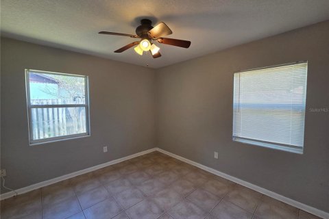 House in Lakeland, Florida 2 bedrooms, 75.99 sq.m. № 1908856 - photo 11