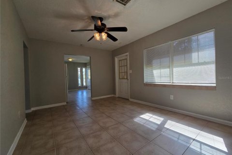House in Lakeland, Florida 2 bedrooms, 75.99 sq.m. № 1908856 - photo 7