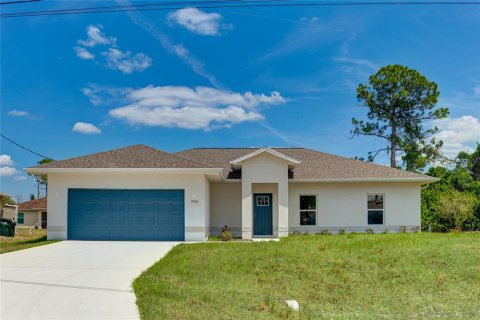 House in North Port, Florida 3 bedrooms, 139.91 sq.m. № 2196163