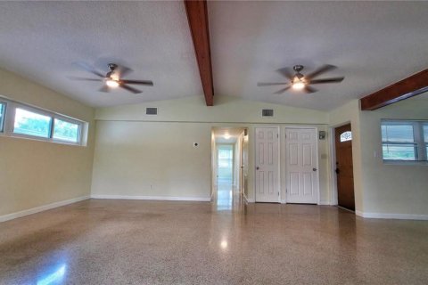 Casa en alquiler en Maitland, Florida, 3 dormitorios, 140.19 m2 № 1853558 - foto 12