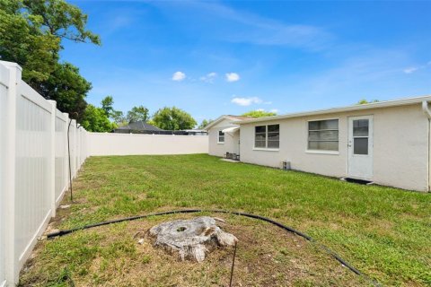 Villa ou maison à louer à Port Richey, Floride: 3 chambres, 112.41 m2 № 2386346 - photo 18