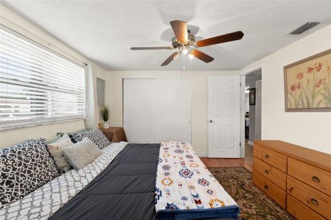 Villa ou maison à louer à Port Richey, Floride: 3 chambres, 112.41 m2 № 2386346 - photo 4