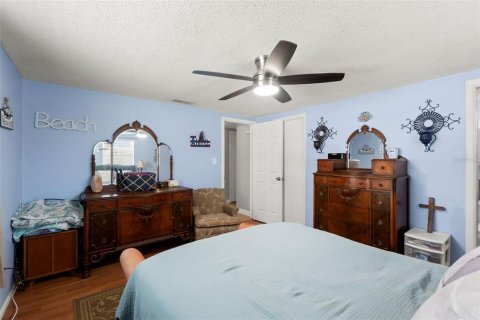 Villa ou maison à louer à Port Richey, Floride: 3 chambres, 112.41 m2 № 2386346 - photo 9