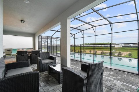 Villa ou maison à vendre à Davenport, Floride: 10 chambres, 408.68 m2 № 2096253 - photo 2
