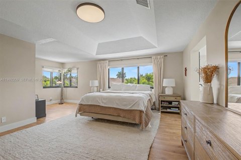 House in Pembroke Pines, Florida 4 bedrooms, 276.2 sq.m. № 2059070 - photo 23