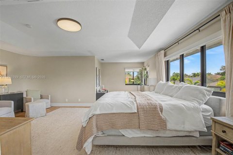 House in Pembroke Pines, Florida 4 bedrooms, 276.2 sq.m. № 2059070 - photo 24