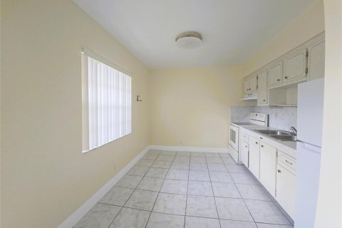Immobilier commercial à vendre à Lauderdale Lakes, Floride № 2184214 - photo 5