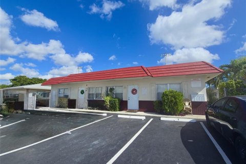 Immobilier commercial à vendre à Lauderdale Lakes, Floride № 2184214 - photo 6