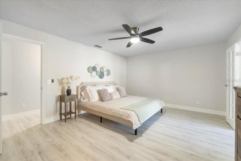 House in Lakeland, Florida 5 bedrooms, 228.08 sq.m. № 1518903 - photo 25