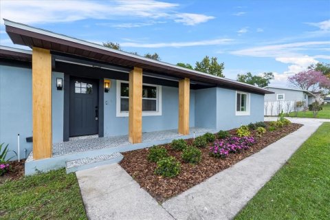 House in Lakeland, Florida 5 bedrooms, 228.08 sq.m. № 1518903 - photo 5