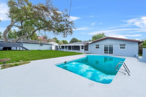 House in Lakeland, Florida 5 bedrooms, 228.08 sq.m. № 1518903 - photo 8