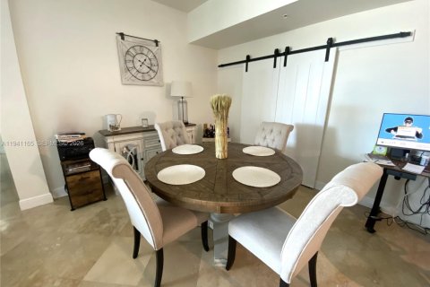 Copropriété à vendre à Miami, Floride: 2 chambres, 125.42 m2 № 2173495 - photo 5