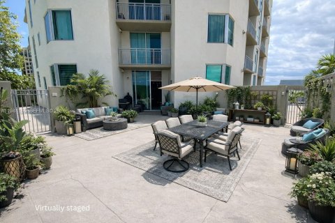 Condo à Miami, Floride, 2 chambres  № 2173495