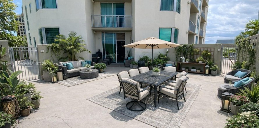 Condo à Miami, Floride, 2 chambres  № 2173495