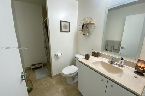 Copropriété à vendre à Miami, Floride: 2 chambres, 125.42 m2 № 2173495 - photo 9
