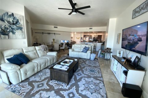 Copropriété à vendre à Miami, Floride: 2 chambres, 125.42 m2 № 2173495 - photo 3