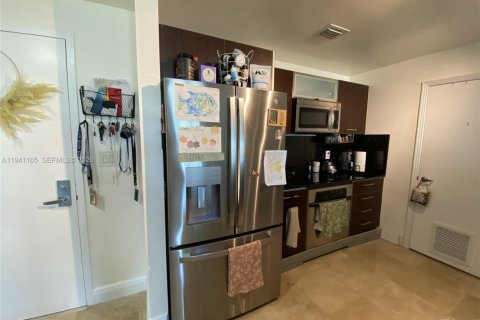 Copropriété à vendre à Miami, Floride: 2 chambres, 125.42 m2 № 2173495 - photo 15