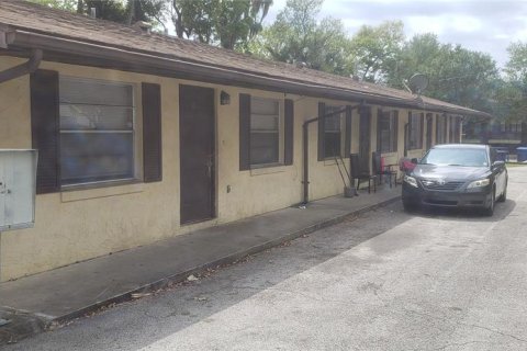 Commercial property in DeLand, Florida 14 bedrooms, 557.41 sq.m. № 1879661 - photo 18