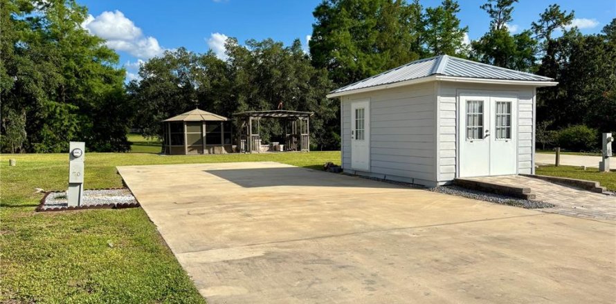 Land in Silver Springs Shores, Florida № 1681545