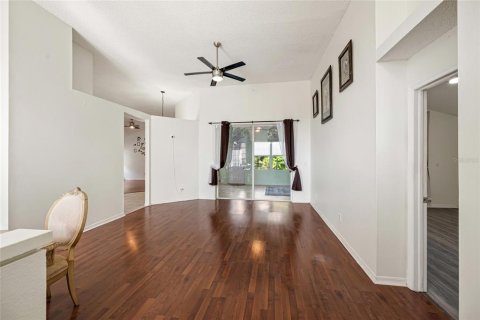 Casa en venta en Tampa, Florida, 4 dormitorios, 219.16 m2 № 1899021 - foto 6