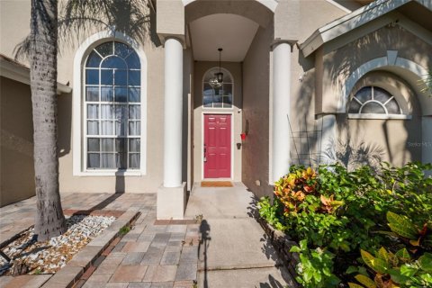 Casa en venta en Tampa, Florida, 4 dormitorios, 219.16 m2 № 1899021 - foto 5