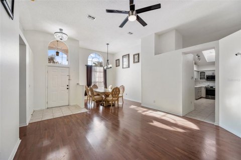 Casa en venta en Tampa, Florida, 4 dormitorios, 219.16 m2 № 1899021 - foto 14