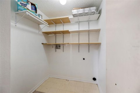 Casa en venta en Tampa, Florida, 4 dormitorios, 219.16 m2 № 1899021 - foto 17