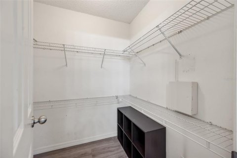 Casa en venta en Tampa, Florida, 4 dormitorios, 219.16 m2 № 1899021 - foto 12