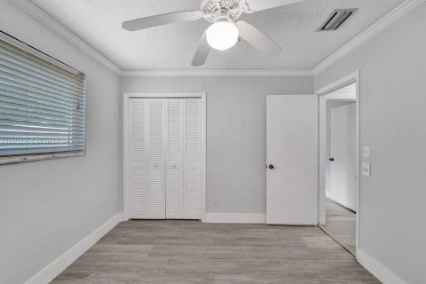 House in Cooper City, Florida 5 bedrooms, 167.41 sq.m. № 1924580 - photo 13