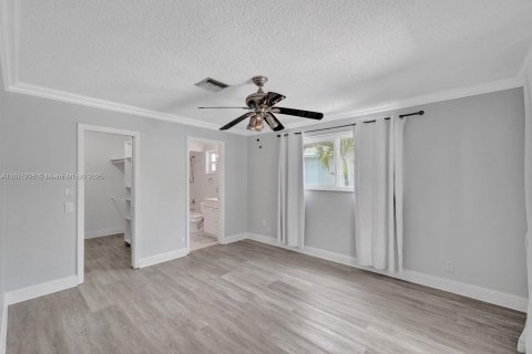 House in Cooper City, Florida 5 bedrooms, 167.41 sq.m. № 1924580 - photo 24