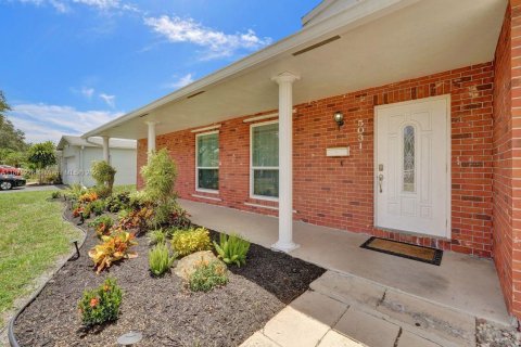 House in Cooper City, Florida 5 bedrooms, 167.41 sq.m. № 1924580 - photo 4