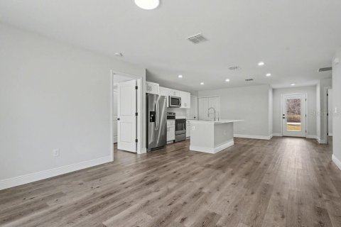 Casa en venta en Ocala, Florida, 3 dormitorios, 117.99 m2 № 2145007 - foto 5